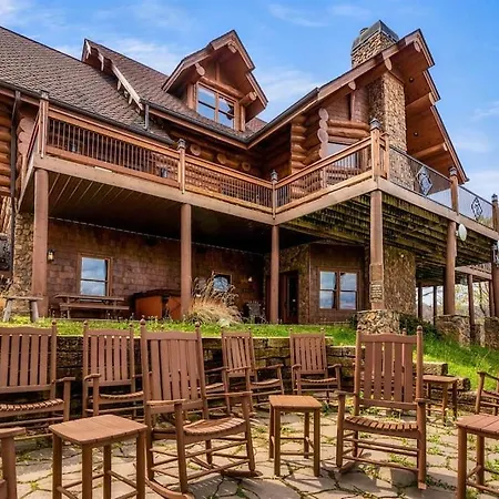 Bear Paw - 7 Bed, 8Ba, Sleeps 22, Location, Hot Tub-2